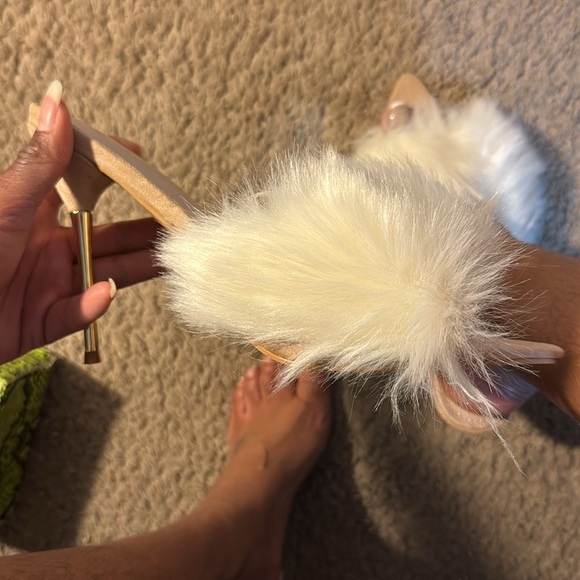 Never worn size 9 furry mules. They’re too big for me - Picture 3 of 4